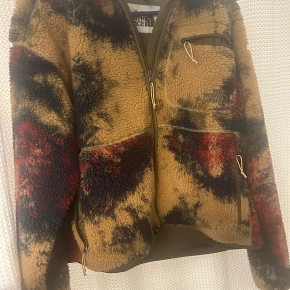 The North Face Multicolor Teddy Jacket M or L - Picture 2 of 3